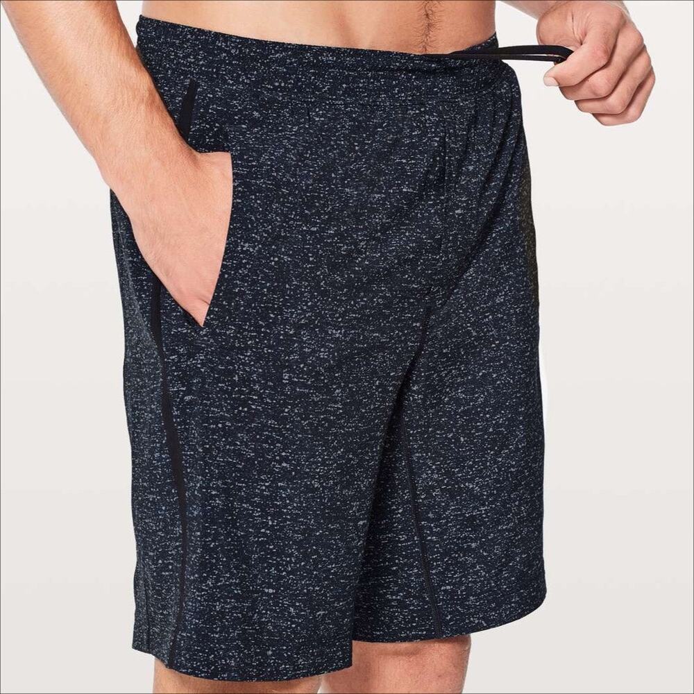 LULULEMON Men's L Pace Breaker Lined Short 9" in Mix Match Asphalt Grey Black